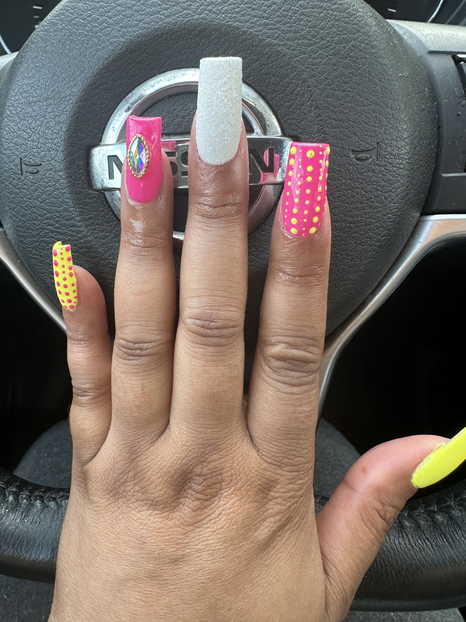 Holliwood Studio nail photo 4